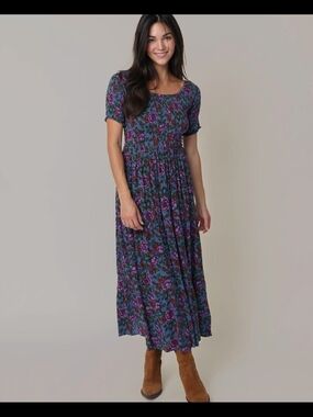 NEW Floral Short Sleeve Maxi Dress in Blue and Purple